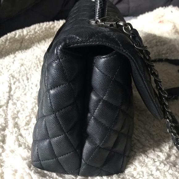 SOLD‼️ CHANEL SMALL COCO HANDLE RHW LIZARD HANDLE - Picture 3 of 16